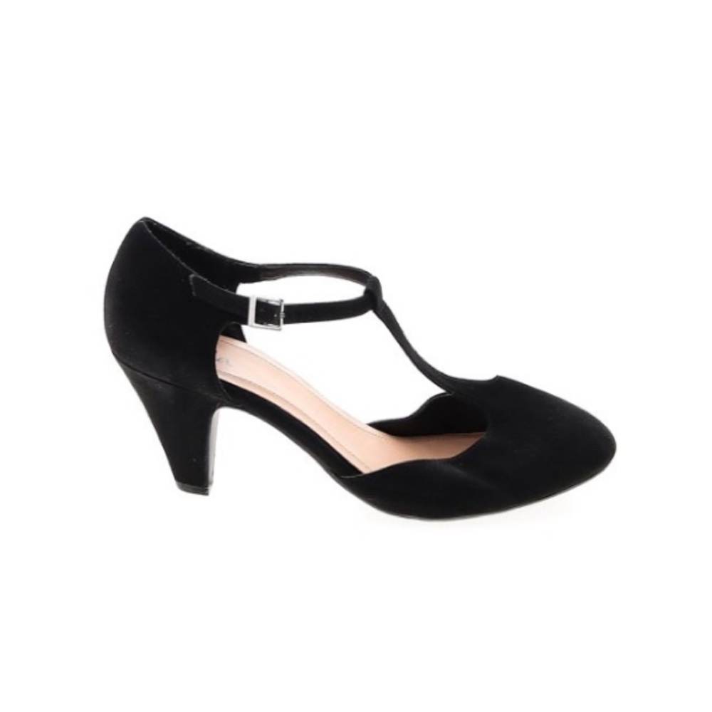 Sabetta Abella Size 9 Heels with Ankle Strap Black